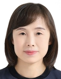 노난이 교수